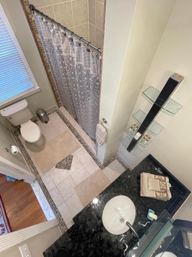 Deluxe King Master Suite Washington Exterior photo